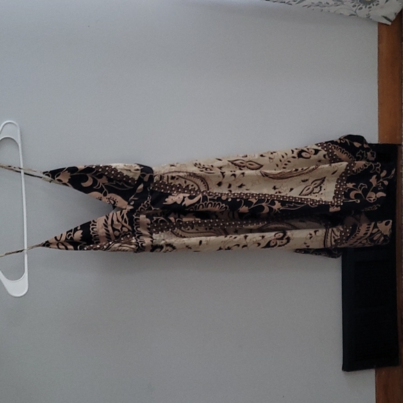 Dress - Picture 2 of 4